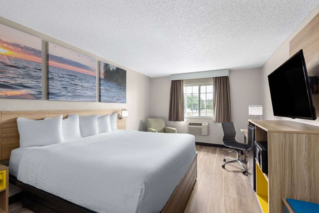 Days Inn by Wyndham Miami - photo 10