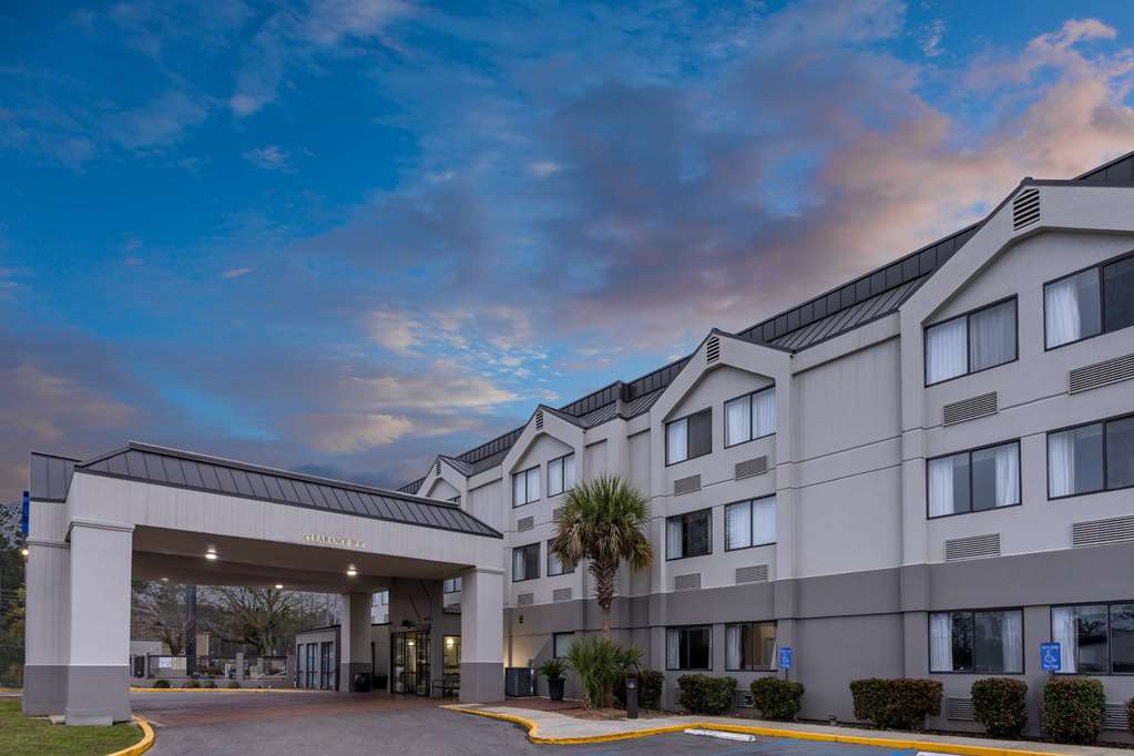 Baymont by Wyndham Saraland - photo 4
