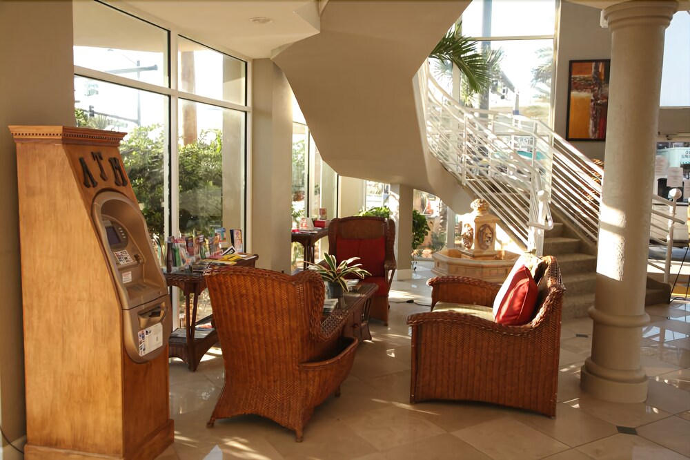Boardwalk Inn and Suites - photo 2