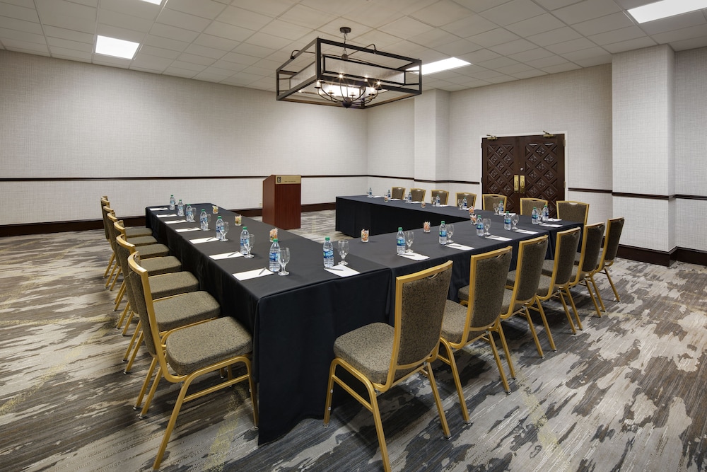 Embassy Suites by Hilton Dallas Park Central Area - photo 51