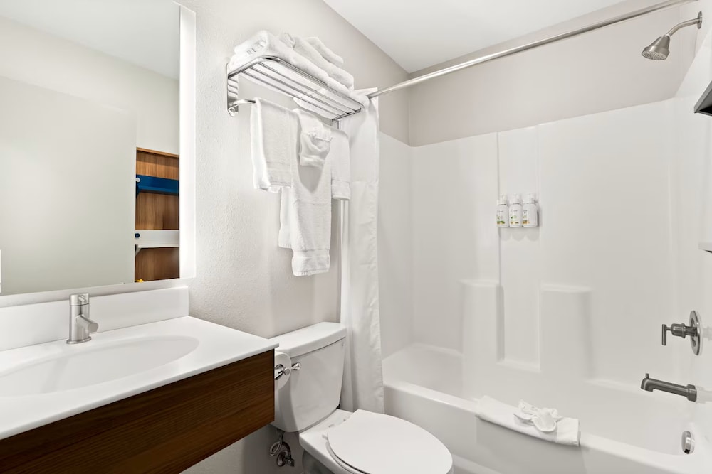 Holiday Inn Express & Suites George Quincy South by IHG - photo 32