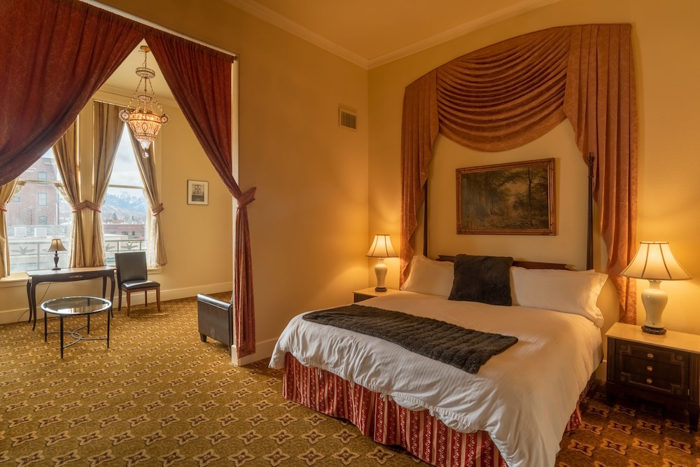 Geiser Grand Hotel - photo 12