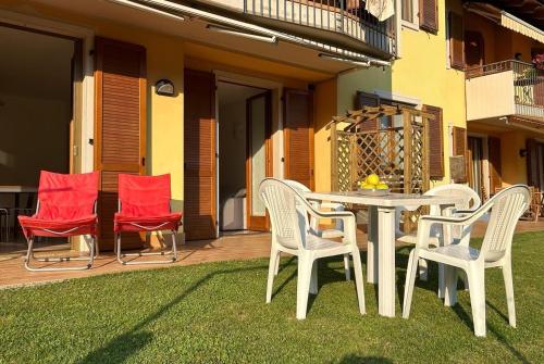 4 Seasons Apartment — 4-Star Luxury Hotel in Riva Del Garda, Italy
