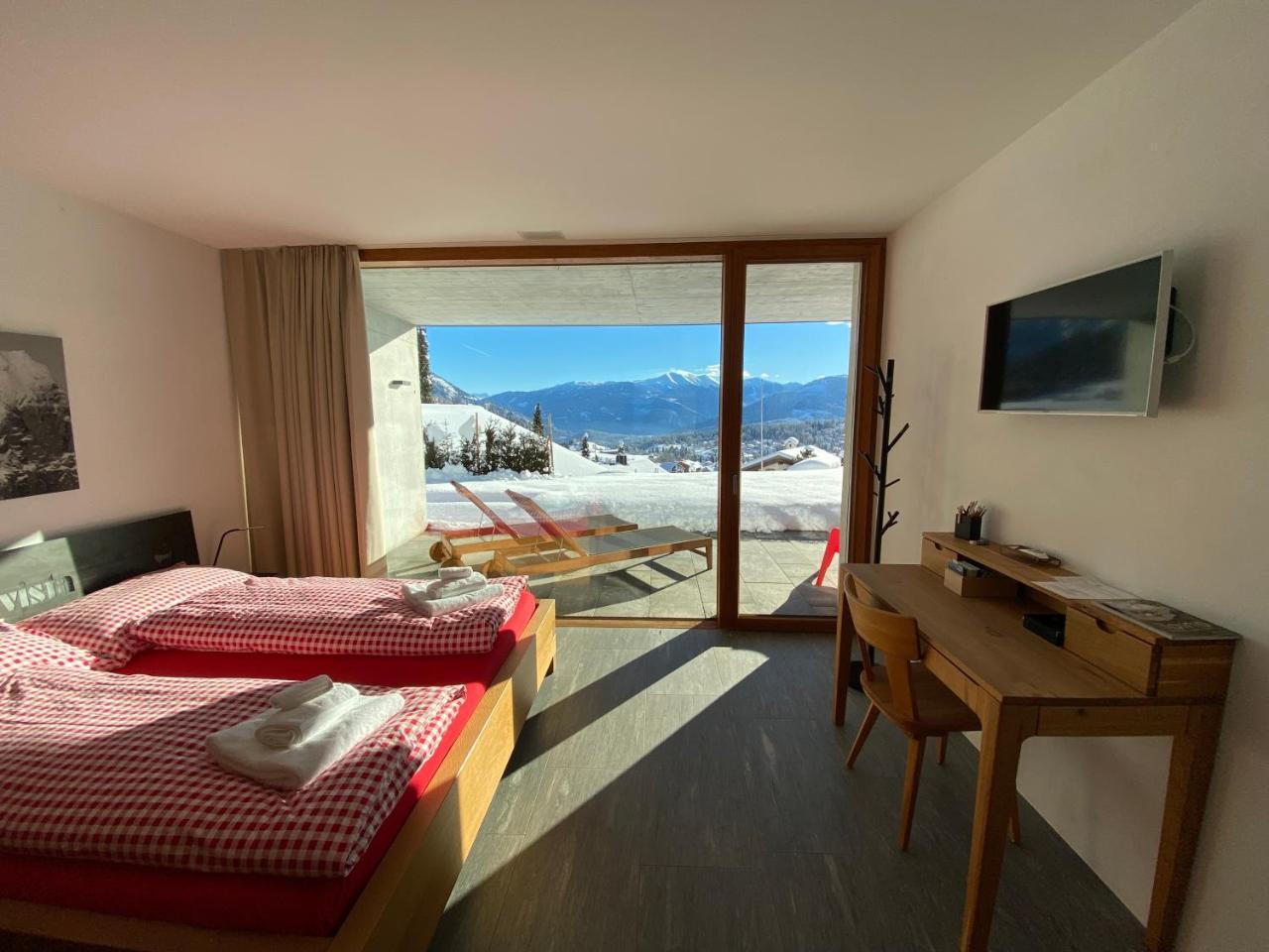 Casa Admisa Spektakulare Aussicht Ski in And Out Hochwertige Einrichtung Valserstein Und Eiche — 4-Star Luxury Hotel in Flims, Switzerland
