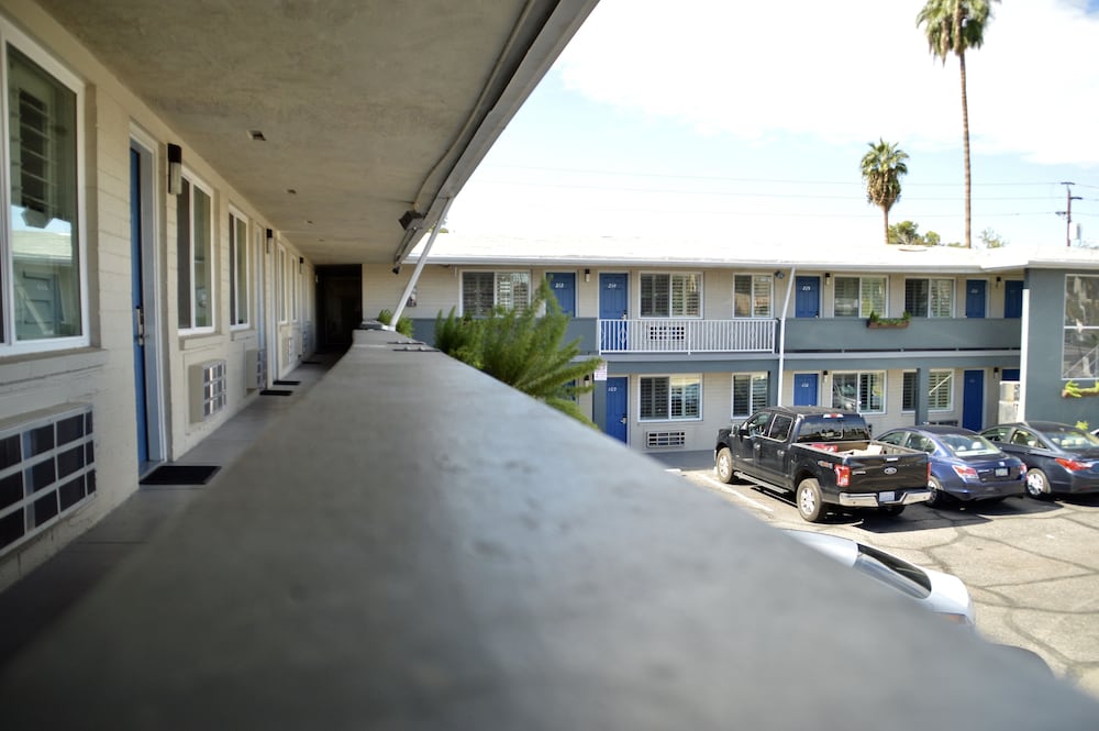 University Inn Tempe - photo 31