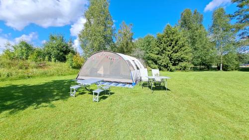 Tunneltent minicamping Nästorp broa in Hagfors, Sweden