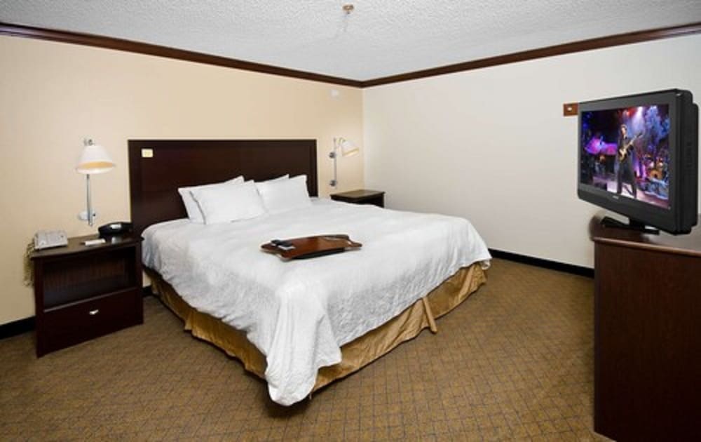 Hampton Inn Asheboro - photo 16
