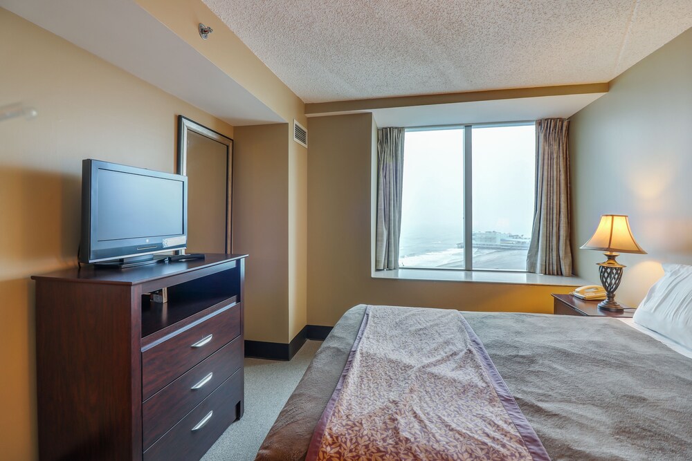 Atlantic Palace Suites - photo 18