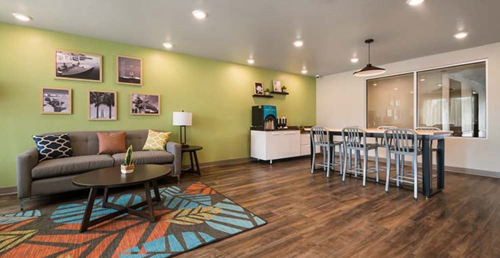 Woodspring Suites Fort Myers Cape Coral - photo 2