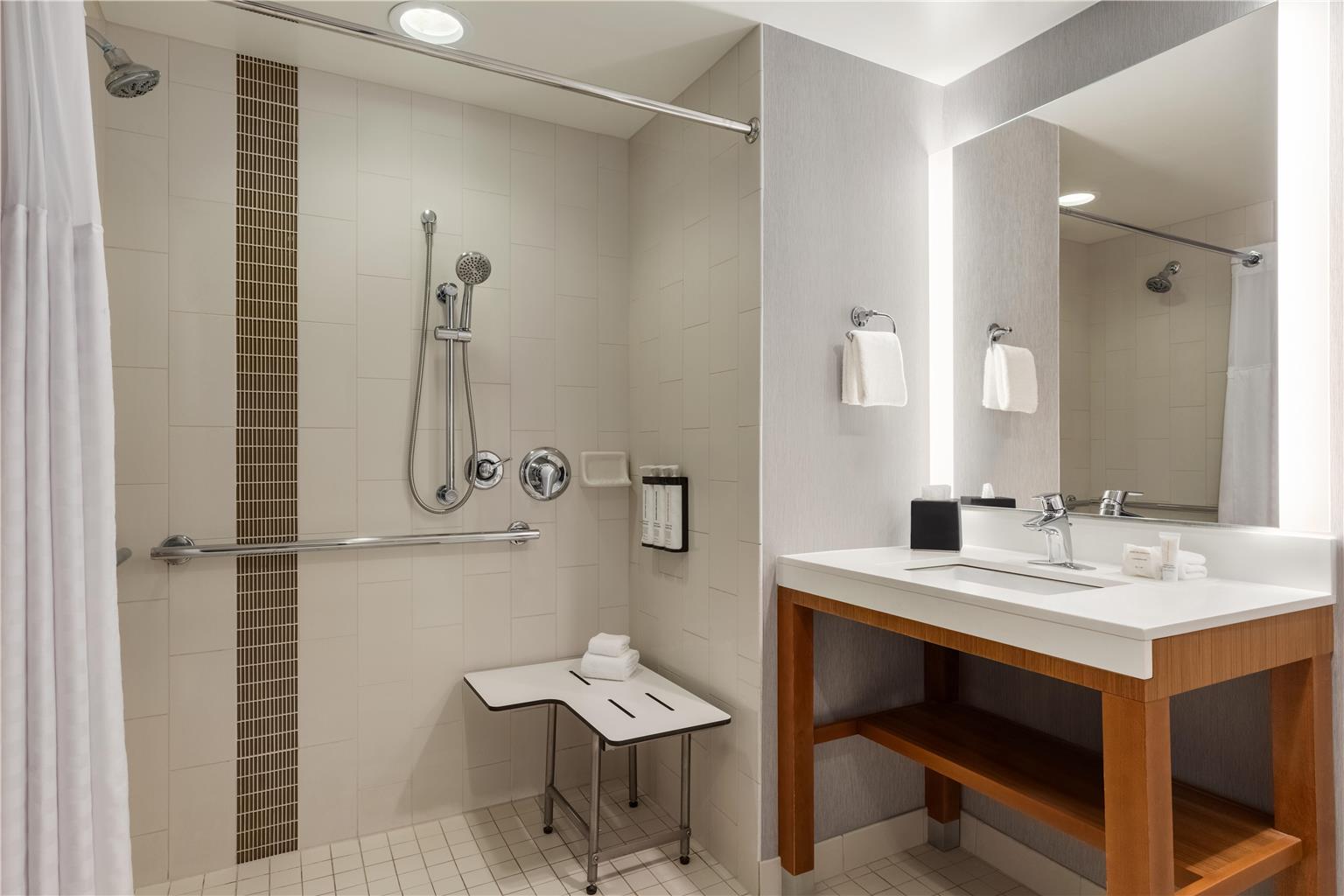 Hyatt Place Bloomington - photo 12
