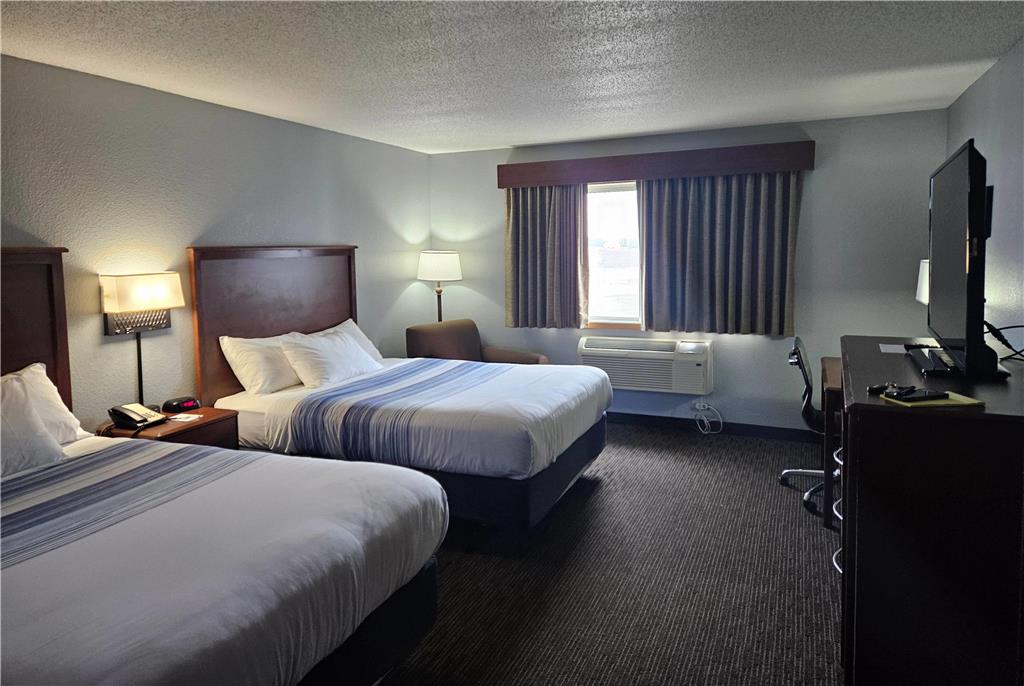 AmericInn by Wyndham Marshall - photo 8