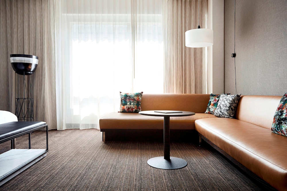 New York Marriott at the Brooklyn Bridge - photo 27