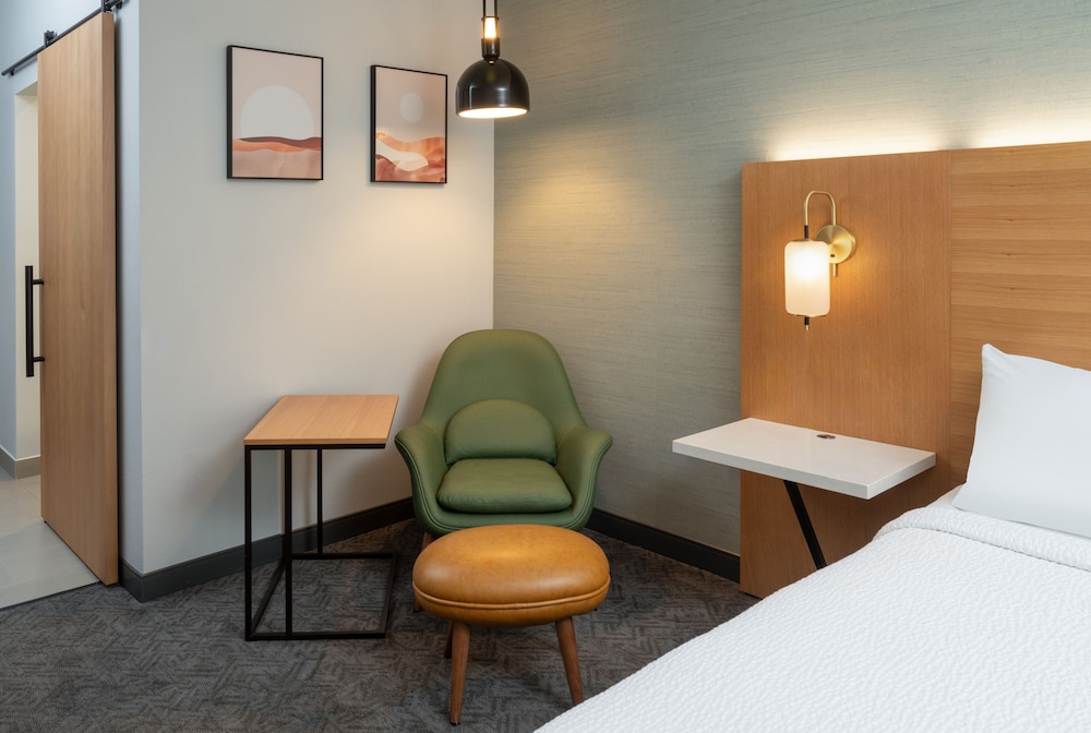 DoubleTree by Hilton Houston Westchase - photo 26