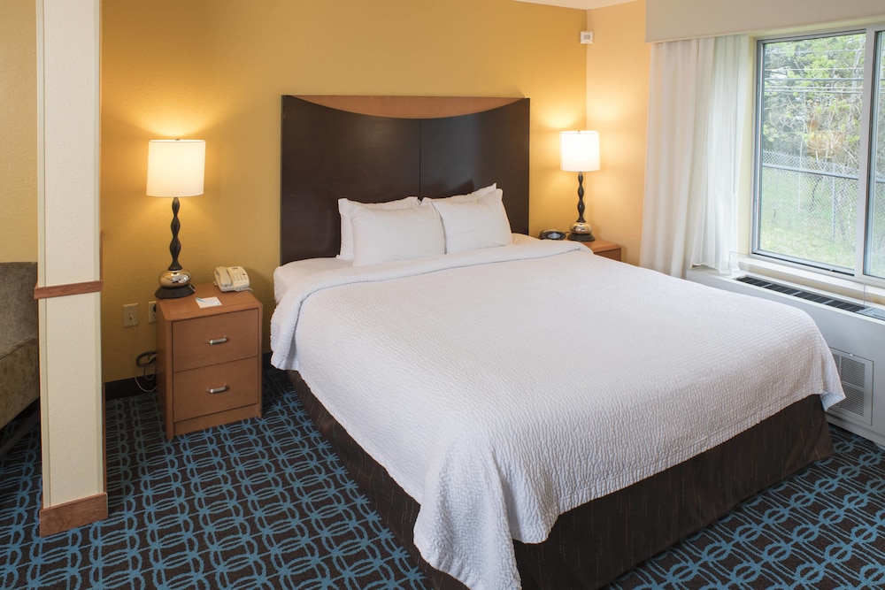 Fairfield Inn by Marriott White River Junction - photo 9