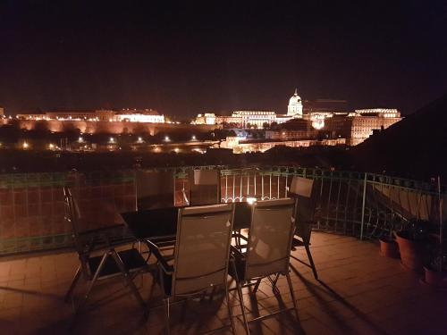 Penthouse with Free PARKING and Free BIKES wellness 8 min walk — 4-Star Luxury Hotel in Budapest, Hungary