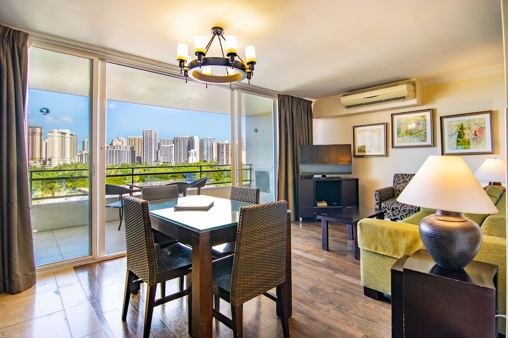 Regency on Beachwalk Waikiki by OUTRIGGER - photo 33