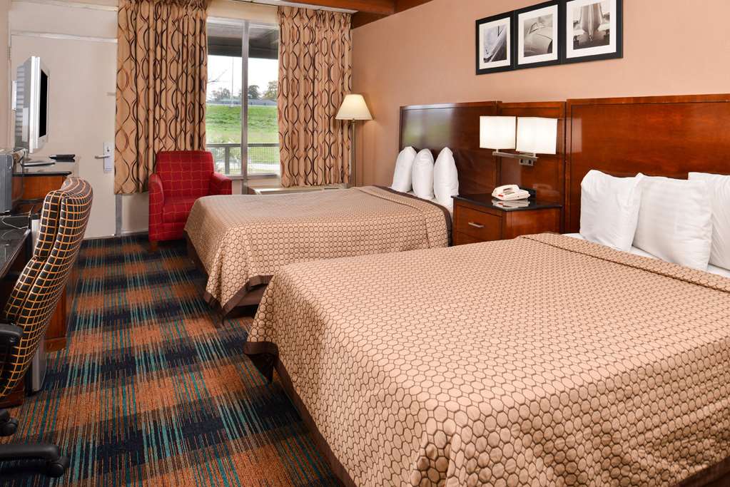 Americas Best Value Inn Augusta Historic Downtown - photo 13