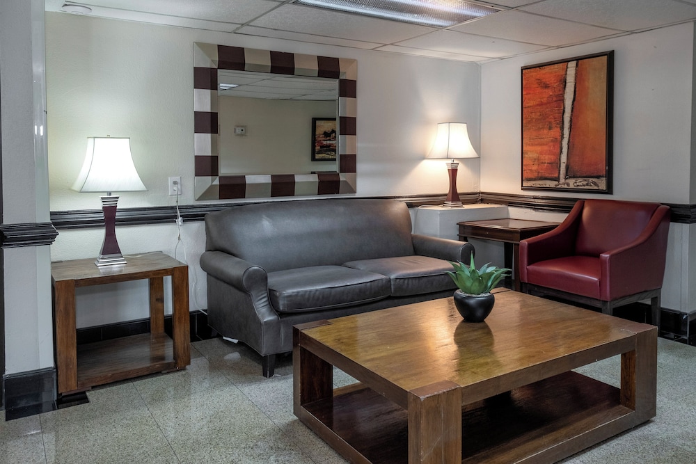 Red Roof Inn Charlotte University - photo 5