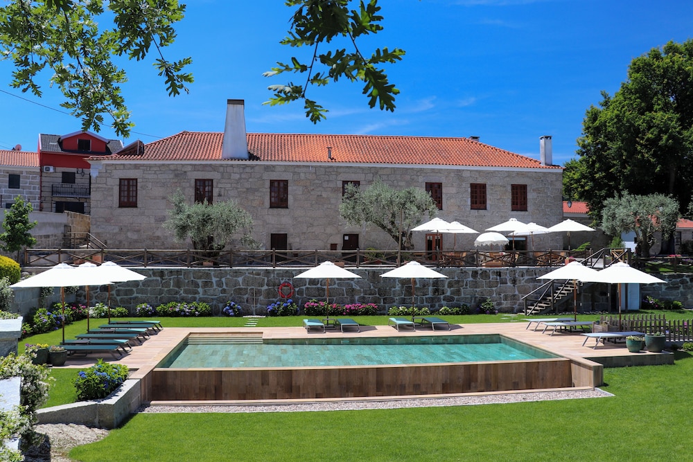 Casa do Boco — 4-Star Luxury Hotel in Oliveira Do Hospital, Portugal