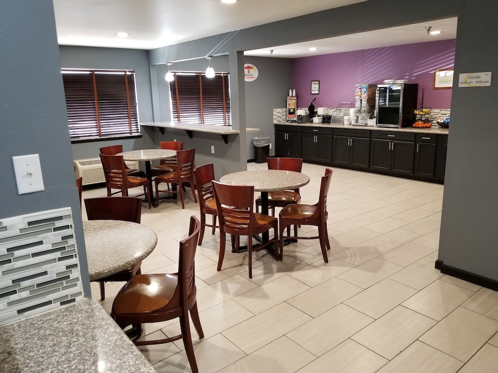 Super 8 by Wyndham Fort Collins - photo 27