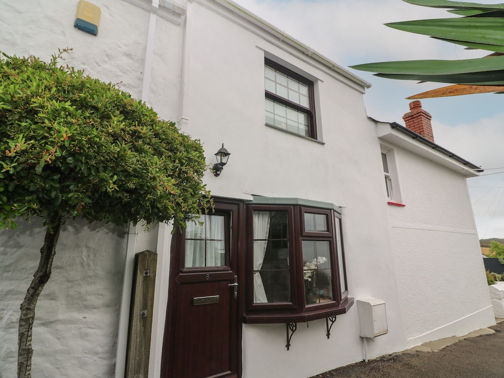 Primrose Cottage — 4-Star Luxury Hotel in Hayle, United Kingdom
