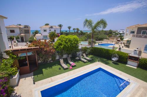 Villa Elias