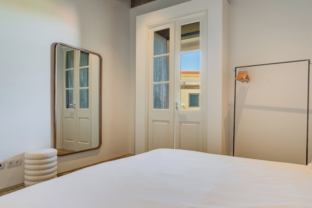 Quinta Rosa By Holiday Rental Madeira — 4-Star Luxury Hotel in Funchal, Portugal