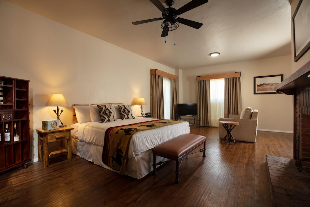 Hotel El Rancho - photo 22