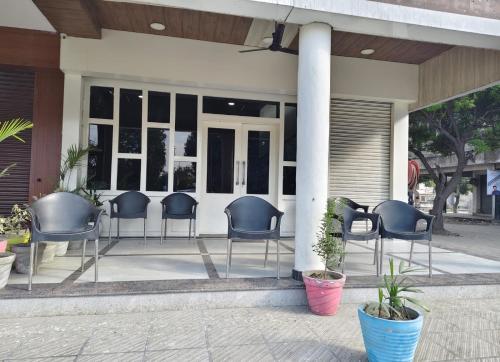 Hotel Bhullar