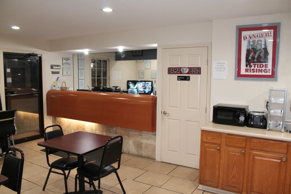 Americas Best Value Inn Tuscaloosa - photo 19