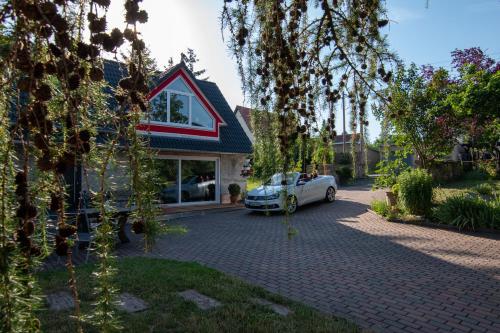 Ferienhaus Görmer mit Wasserbett — hotel in Schmoelln