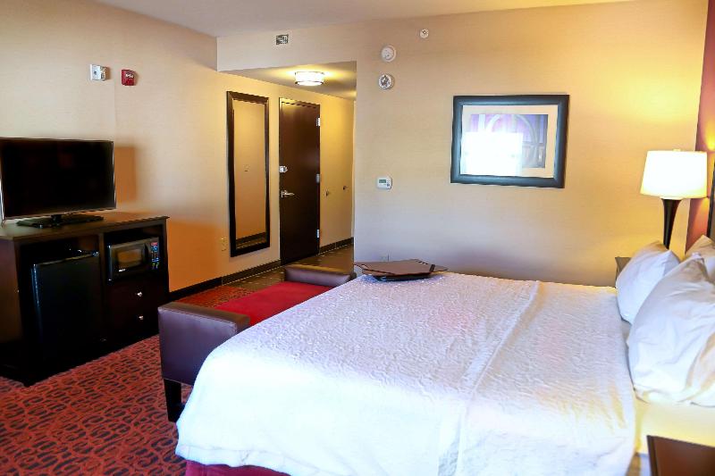 Hampton Inn Lewiston Auburn - photo 70