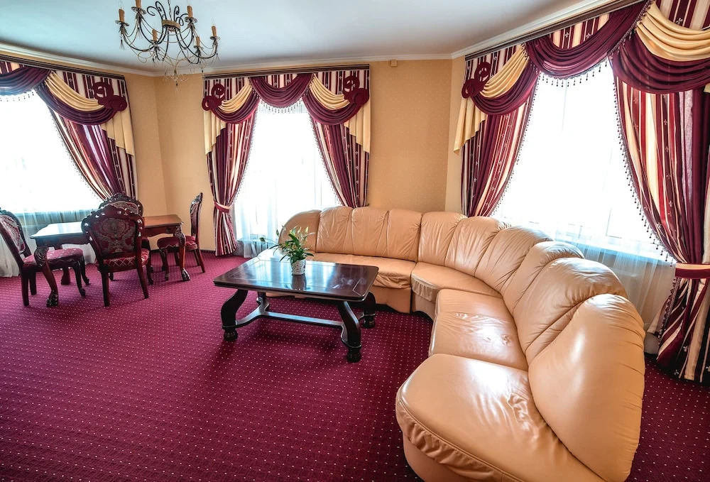 Hotel Globus — Ternopil — photo 2