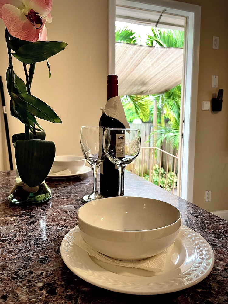 Sheridan Guesthouse - photo 2