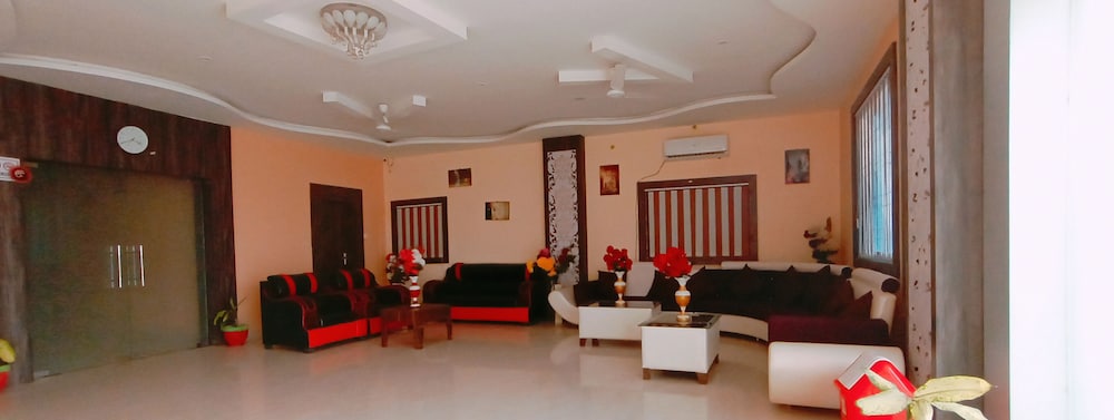 Hotel The Royal Buddha in Gaya, India