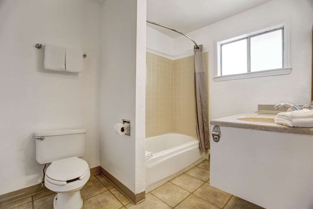 Motel 6 Fort Bragg CA - photo 18