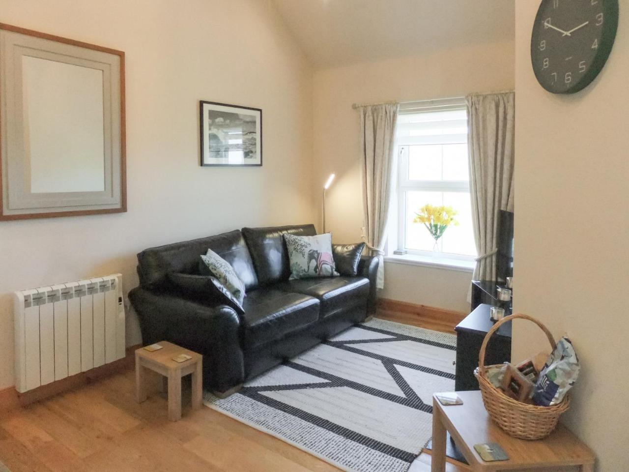 Kilbride Cottage — 4-Star Luxury Hotel in Isle Of South Uist, United Kingdom