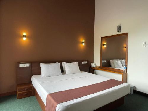The SkyDeck Kandy - carbon neutral hotel in Kandy