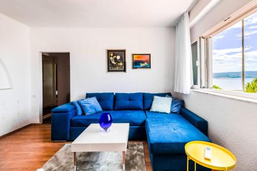 Apartment on the beach Perla Bianca — 4-Star Luxury Hotel in Jesenice, Croatia