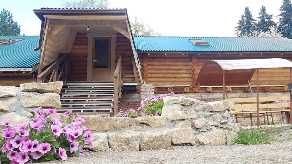 Lesogorye Mezmay - carbon neutral hotel in Unknown City