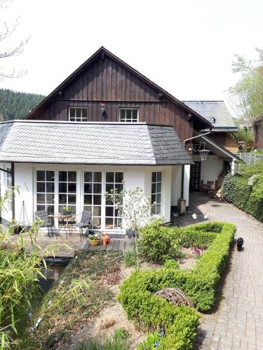 Sissi's Feriendomizil — 4-Star Luxury Hotel in Winterberg, Germany