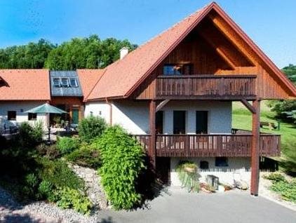 Hotel Garni Winzerhof Hödl — hotel in Wagna
