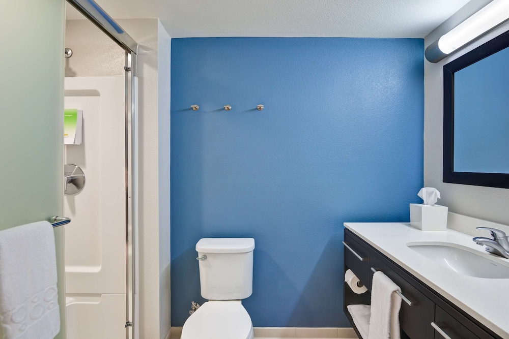 Home2 Suites by Hilton Azusa - photo 18