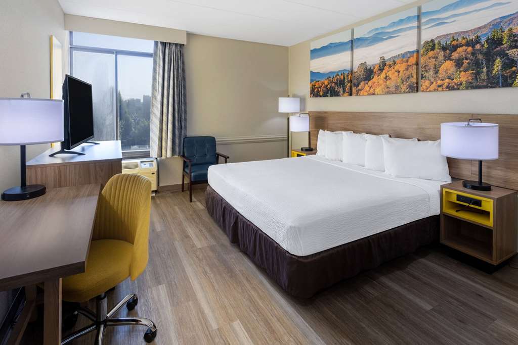 Days Inn by Wyndham Winchester - photo 13