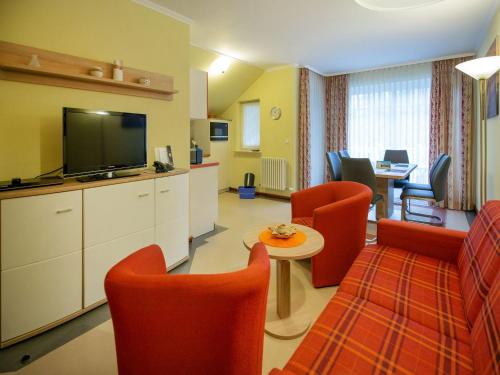 Dünenpark Binz Komfortplus Ferienwohnung mit 2 Schlafzimmern und Balkon im Dachgeschoss 048 — 4-Star Luxury Hotel in Ostseebad Binz, Germany