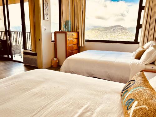 Beautiful 18th Floor with Panoramic Ocean Views 1 Block to Beach Free Parking & Wifi - photo 7
