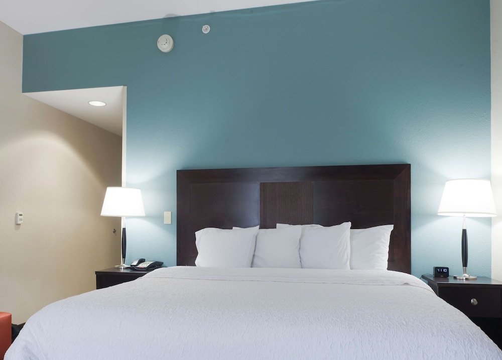 Hampton Inn North Brunswick New Brunswick - photo 10