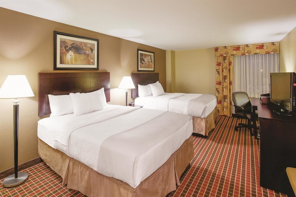 Holiday Inn Pittsburgh North - photo 18
