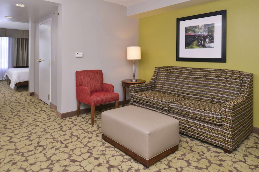 Hilton Garden Inn Indianapolis Carmel - photo 18