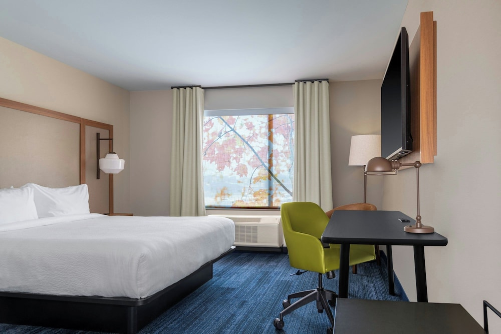 Fairfield Inn & Suites By Marriott Norfolk - photo 8